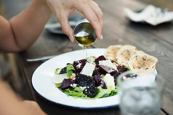 Keto Dietaren inguruko platerak